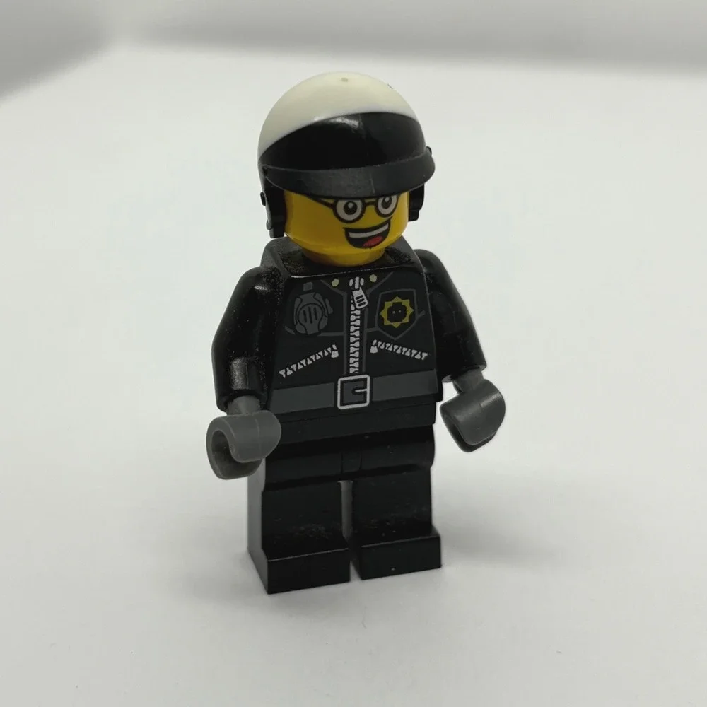 LEGO 2014 Minifigure Bad Cop Good Cop tlm056 The LEGO Movie 70802 Black Uniform